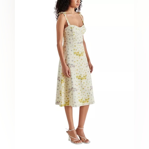 Steve Madden Floral Midi Dress in Yellow and White - Picture 6 of 7